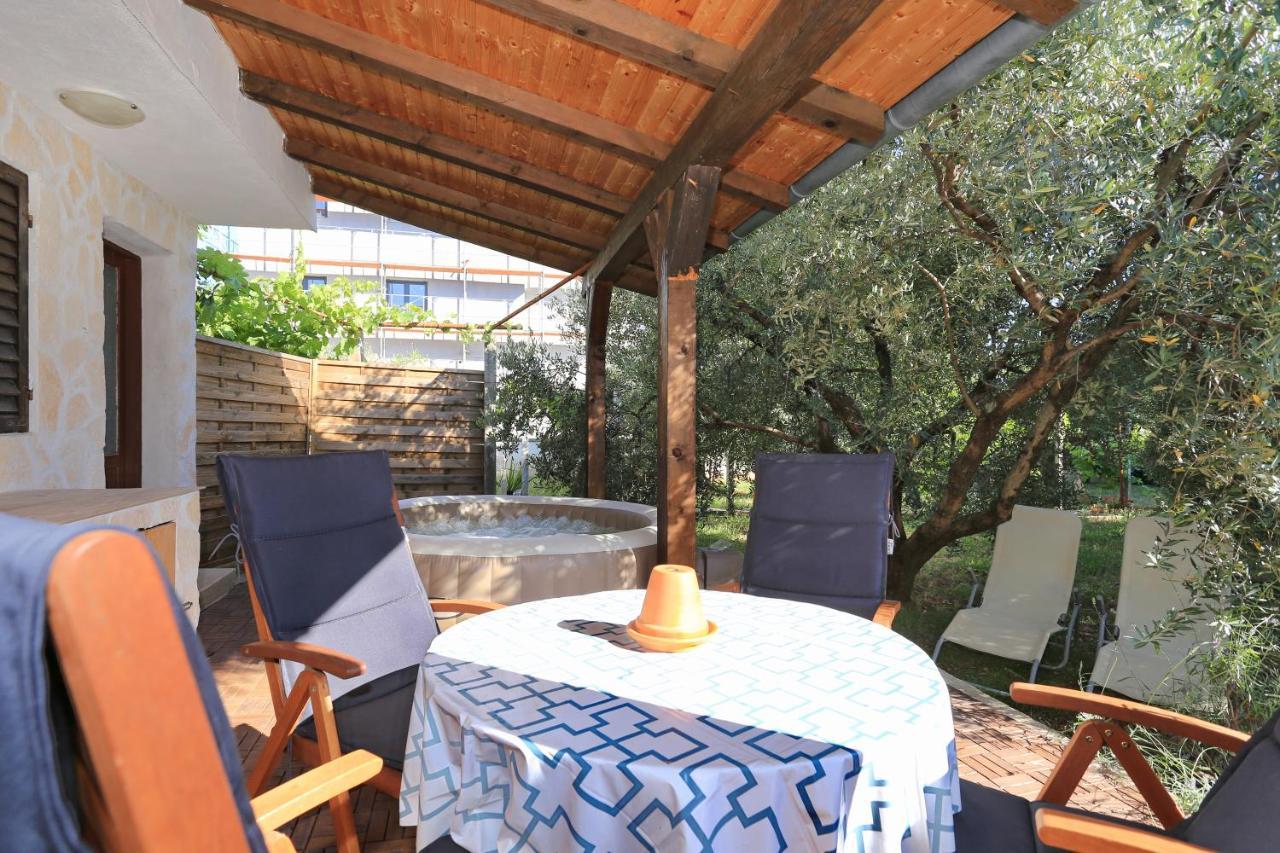 Hacienda Mia With Yacuzzi And Free Parking Zadar Exterior foto