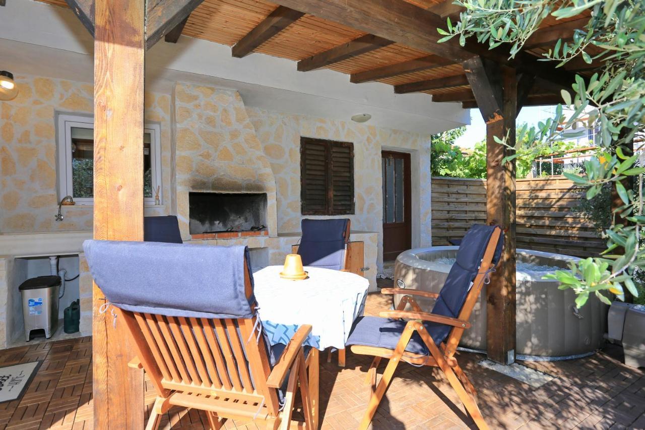 Hacienda Mia With Yacuzzi And Free Parking Zadar Exterior foto
